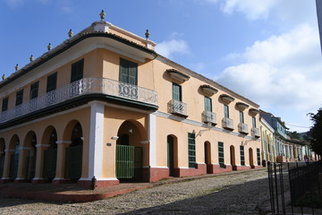 Fototapeta na wymiar Alte Villa an der Plaza Mayor in Trinidad auf Kuba