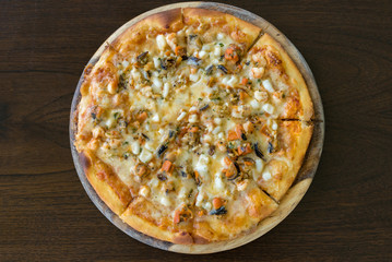 Seafood Pizza