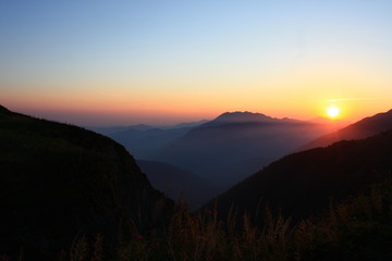 The evening among the mountains