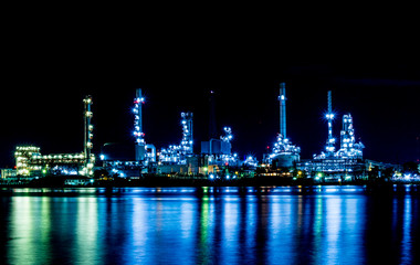 Fototapeta premium Oil refinery plant, twilight time.