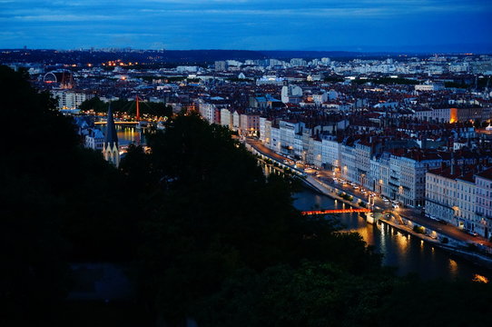 Lyon de nuit