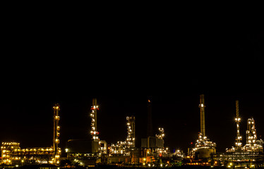 Fototapeta premium Oil refinery plant, twilight time.