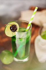 Green lime and mint flavor