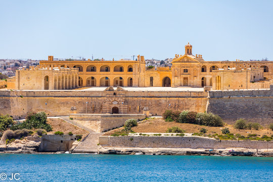 Fort Manoel