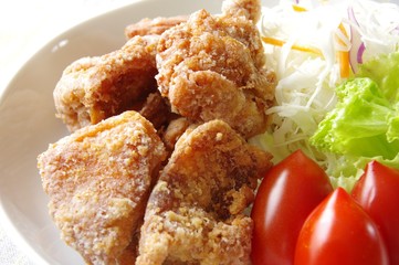 鶏肉の唐揚げ