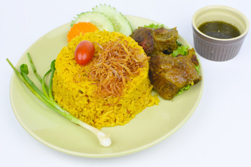 yellow rice with beef