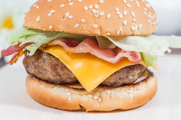 home made cheeseburger
