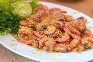 shrimps cooked with garlic