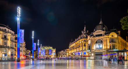 Place de la Com&eacute;die la nuit &agrave; Montpellier, H&eacute;rault, Languedoc en Occitanie, France