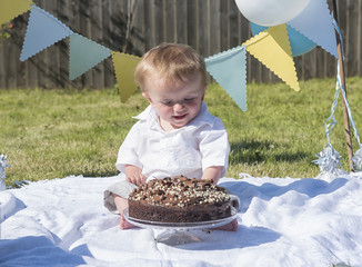 One year old baby boy chocolate cake smash 