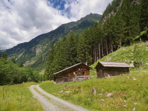 Almh&uuml;tten iim Seebachtal bei Mallnitz / K&auml;rnten / &Ouml;sterreich