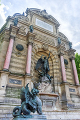 Fototapeta na wymiar Fontaine Saint-Michel - Paris, France