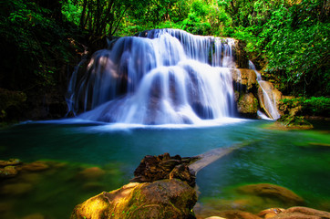 background blur Huay Mae Kamin waterfall in Thailand waterfall is beautiful, do not lose any.