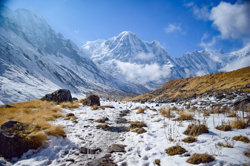 Fototapeta na wymiar Snow-covered mountain from ABC base camp, himalaya, Nepal