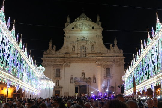 Le luci della festa di paese