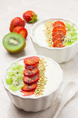 Strawberry kiwi smoothie bowl. 