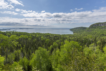Fototapeta na wymiar Lake Superior Scenic View