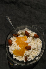 Cottage cheese with honey