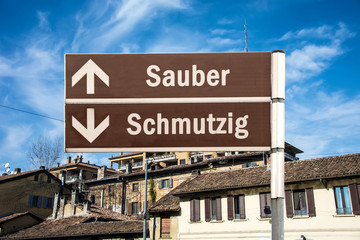 Schild 230 - Sauber