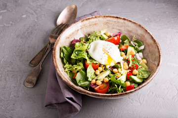 Salad with fresh vegetables and chickpeas