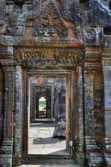 Fototapeta na wymiar Durchblick im Preah Vihear Tempel Kambodscha, Grenze zu Thailand