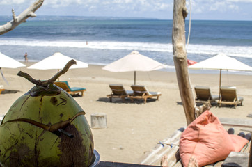 BALI YOUNG COCONUT BEACH DRINK