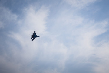 Pilots do aerobatics figure on mig-29 fighter