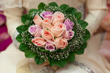 flower hand for bride and groom on wedding day