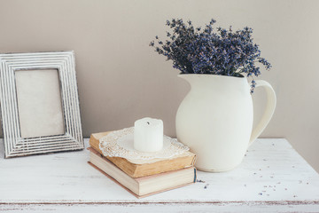 Shabby chic interior decor