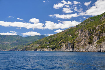 Fototapeta na wymiar View of the Amalfi coast from the sea