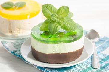 two cakes with lemon and mint