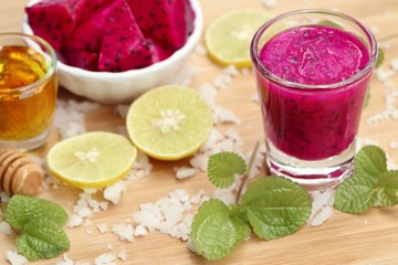 dragon fruit juice smoothies