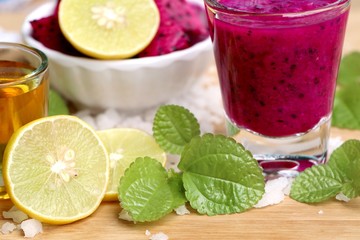 dragon fruit juice smoothies
