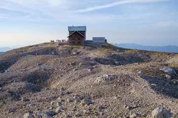 Fototapeta na wymiar Planika mountain hut