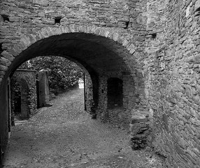 Obraz premium Medieval stone arch Black & White