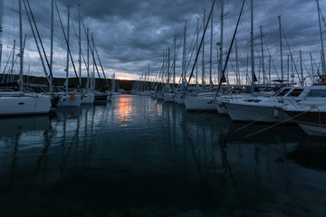 Fototapeta na wymiar Sunrise in yacht harbor