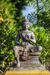 Fototapeta na wymiar Statue of Vishnu Bronze