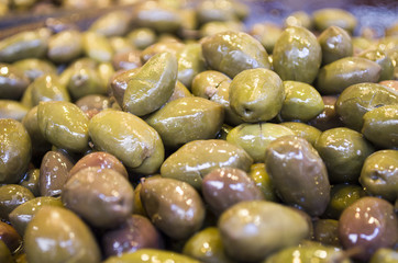 Raw Olives