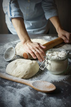 Cooking pizza dough.