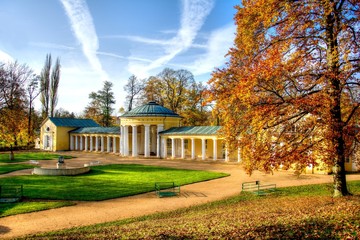 Spa architecture - colonnade of cold mineral water spring Ferdinand - autumn in the park of great spa town Marianske Lazne (Marienbad) in the western part of the Czech Republic (region Karlovy Vary) - obrazy, fototapety, plakaty
