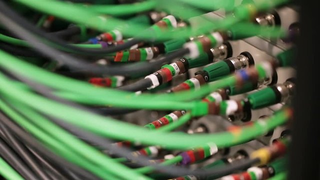 Cable sdi, telecommunication rack