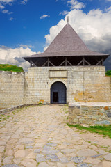 Fototapeta na wymiar Entrance to Khotyn fortress