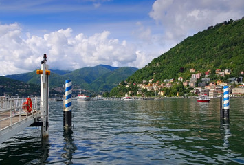 Como Hafen am Comer See in Italien - Como harbour Lake Como in Italy