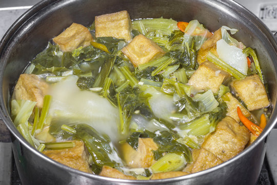 Boiled assorted vegetable food chinese.