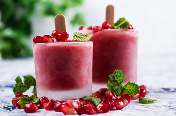 Frozen fruit popsicle