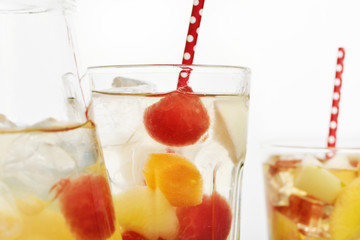 spanish sangria blanca, white sangria
