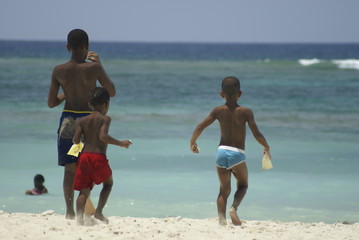 Bambini in spiaggia