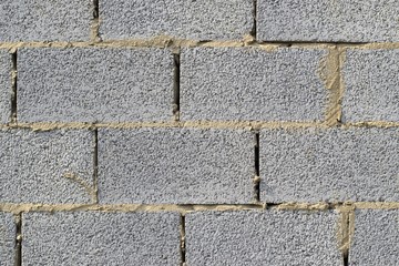 Airbrick patterns on the wall.