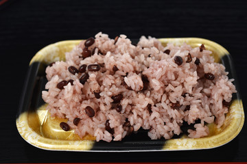 お赤飯　/お祝い事の時にいただく、お赤飯