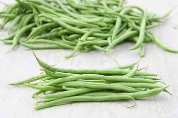 récolte d'haricots verts du jardin bio,en été
